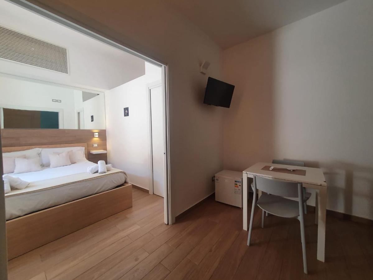 Casa Sofia- Fondi Vertice Rooms Екстер'єр фото