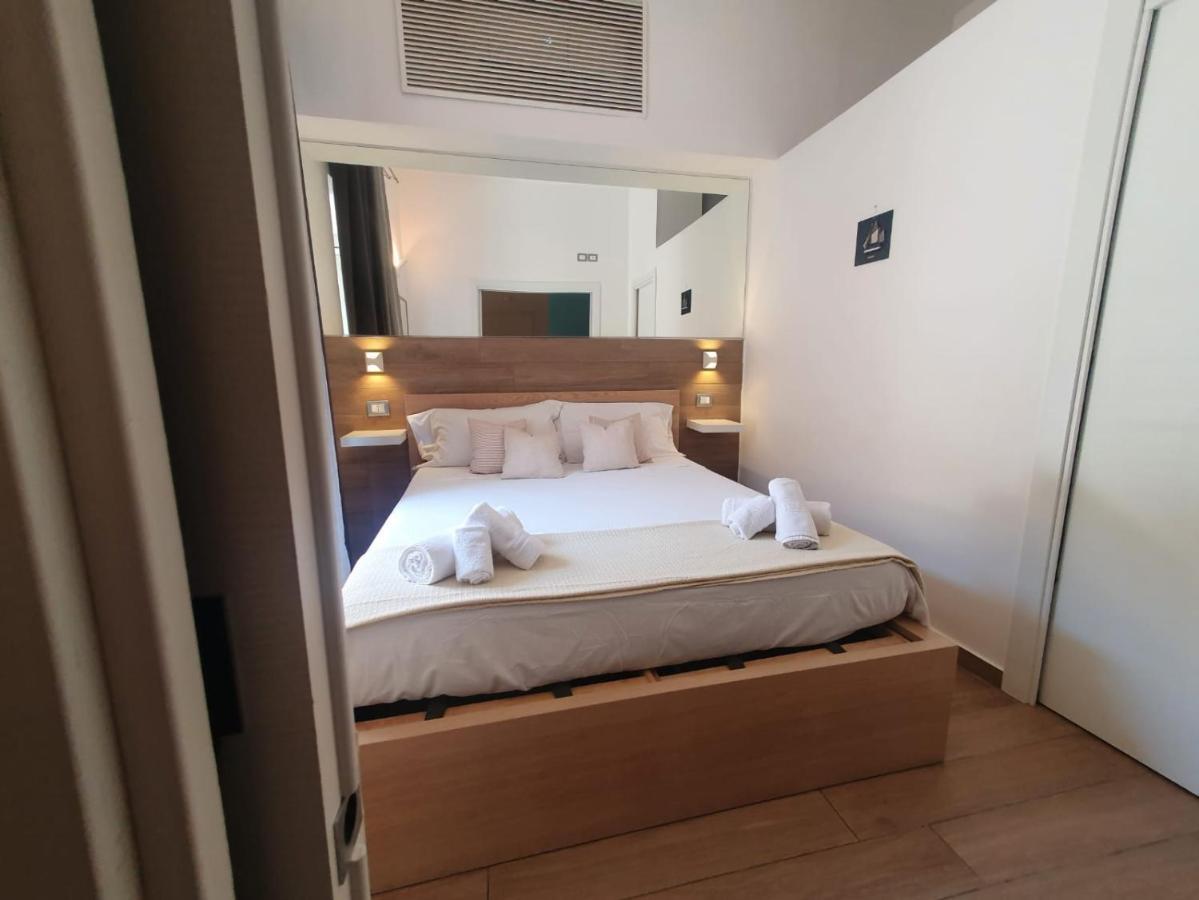 Casa Sofia- Fondi Vertice Rooms Екстер'єр фото
